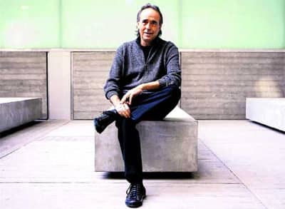 Joan Manuel Serrat dead?