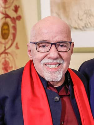 Paulo Coelho dead?