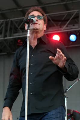 Huey Lewis dead?