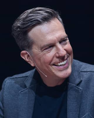 Ed Helms dead?