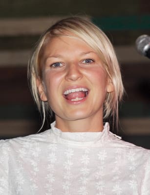 Sia dead?