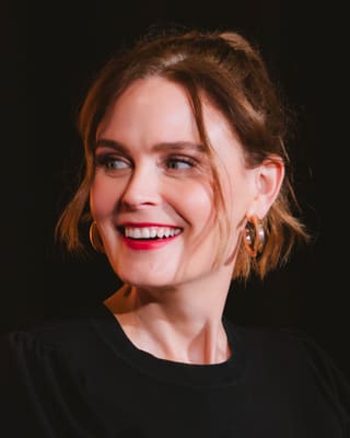 Emily Deschanel dead?