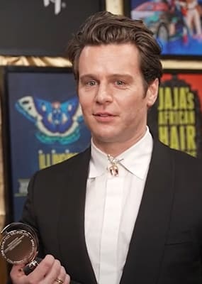 Jonathan Groff dead?