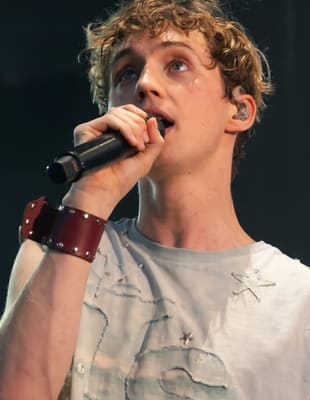 Troye Sivan dead?