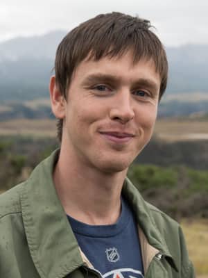 Harris Dickinson dead?