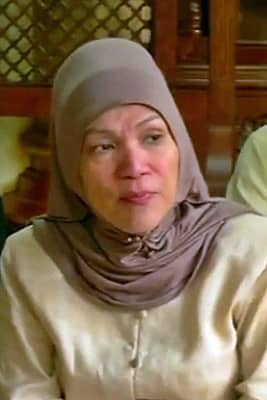 Dorce Gamalama, Singer-songwriter, died on February 16, 2022