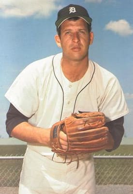 Lolich with the Detroit Tigers in 1975
