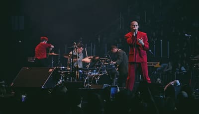 Komyagin performing with Shortparis in 2019