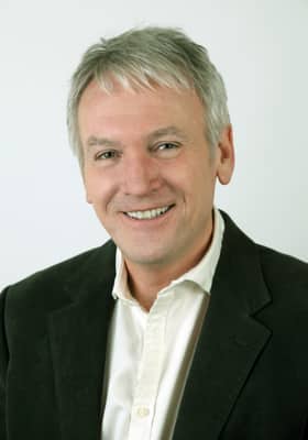 Peter Thompson, Australian broadcast journalist and educator, died on September 11, 2026
