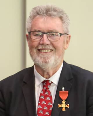 Phil Gifford, New Zealand sportswriter and broadcaster, died on September 29, 2026