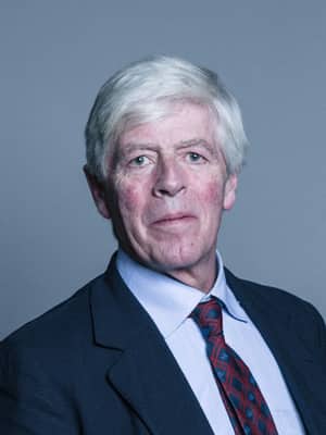 James Lindesay-Bethune, 16th Earl of Lindsay, businessman and politician, died on October 12, 2026