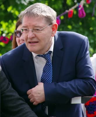 Pat Karney, Irish-born British politician, died on October 13, 2026