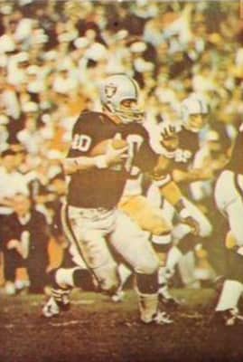 Pete Banaszak, American football player, died on October 24, 2026