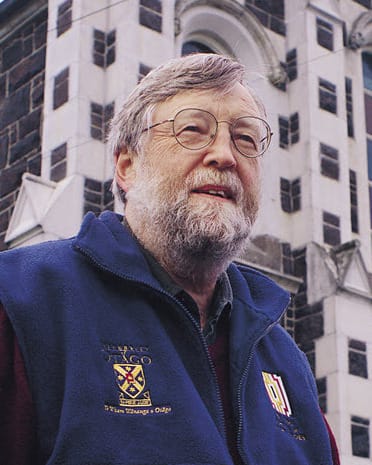 Erik Olssen, New Zealand historian, died on July 29, 2026