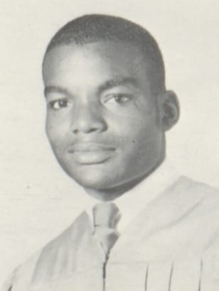 Lawrence McCutcheon, American football player, died on October 23, 2026